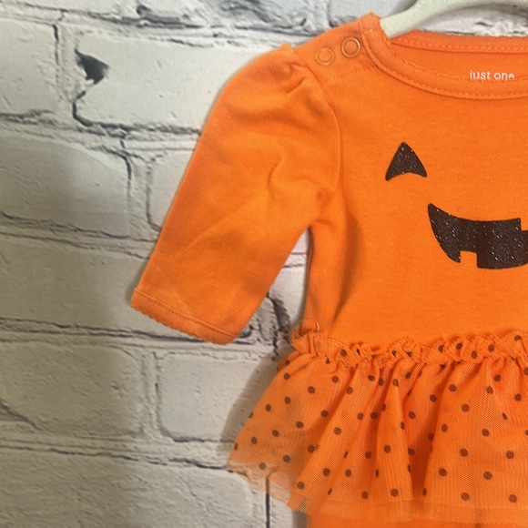 Carter’s Just One You Orange & Black Pumpkin Tutu Onesie Size Newborn - Picture 3 of 12